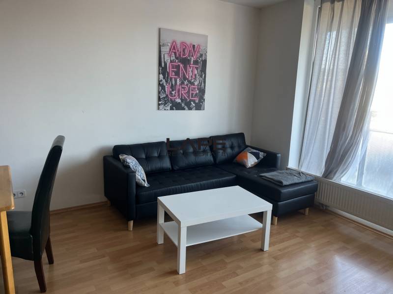 Rent Three bedroom apartment, Three bedroom apartment, Tomášikova, Bra