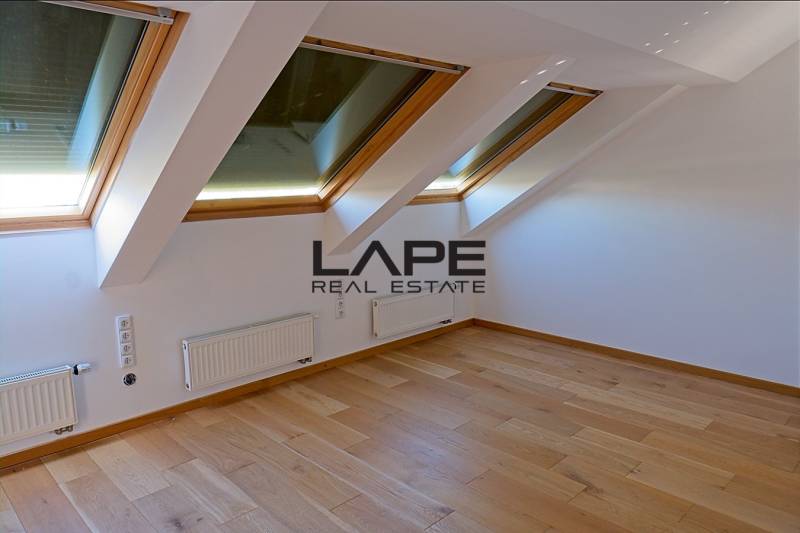 Sale Family house, Family house, Stredná, Bratislava - Ružinov, Slovak